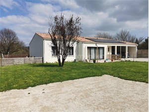 pavillon à la vente -   17500  JONZAC, surface 119 m2 vente pavillon - UBI465149528